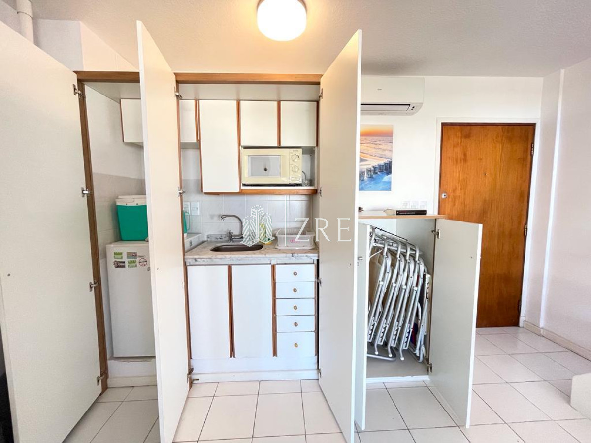 Apartamento ID.176 - Venta Departamento - 2 dormitorios - 3 baños - Peninsula - Punta del Este 