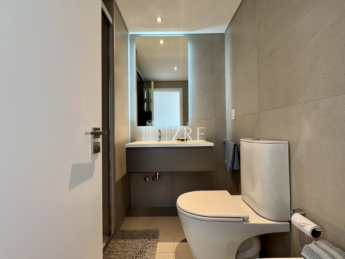 Apartamento ID.558 - Venta apartamento Punta del Este, playa brava 