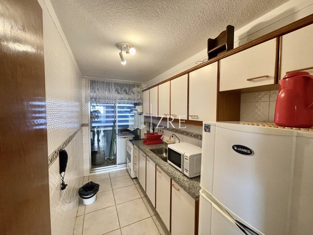 Apartamento ID.215 - Venta apartamento 3 Dormitorios en Península, Punta del Este, Oportunidad!