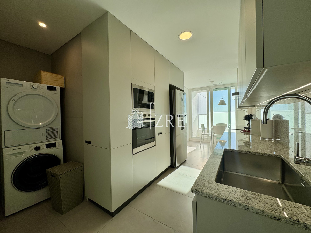 Apartamento ID.558 - Venta apartamento Punta del Este, playa brava 
