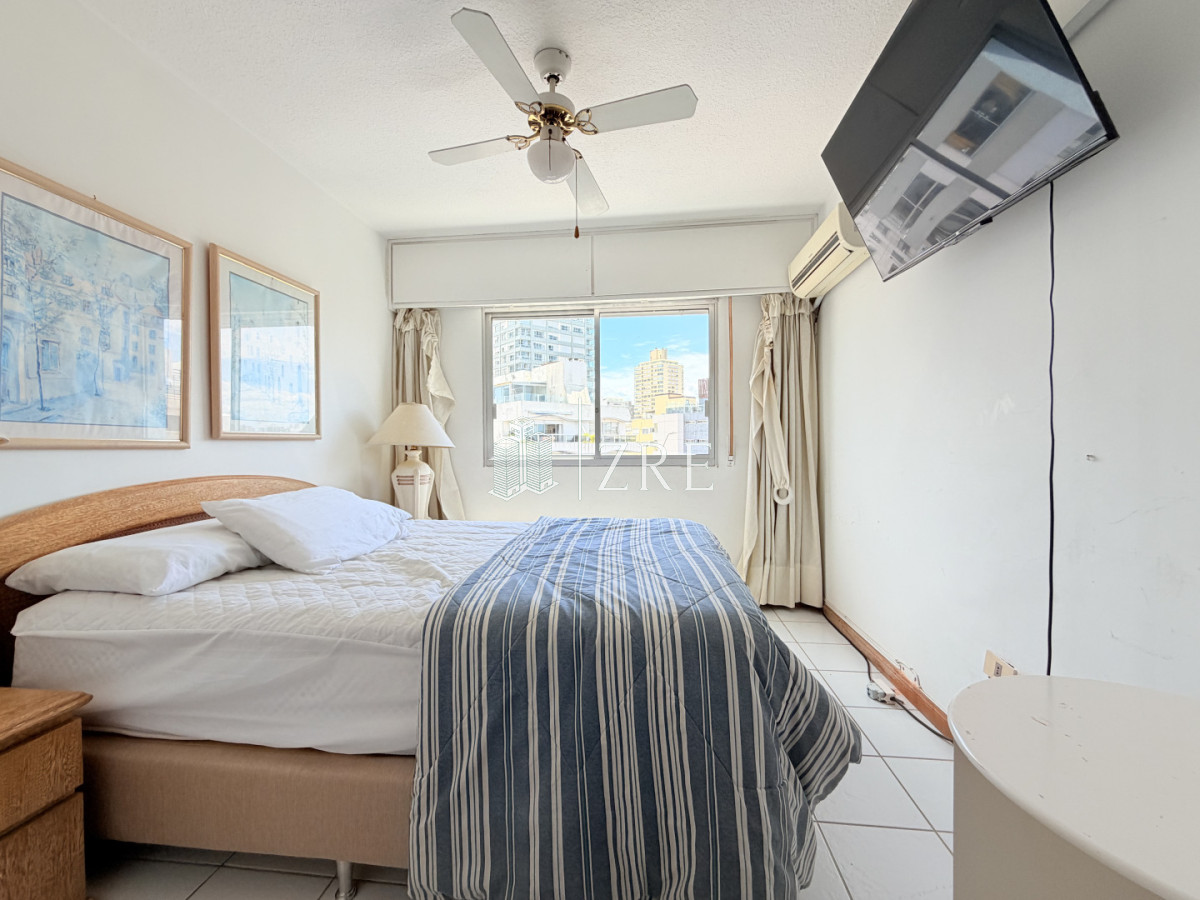 Apartamento ID.1265 - Venta apartamento 2 dormitorios. Peninsula, Punta del Este 