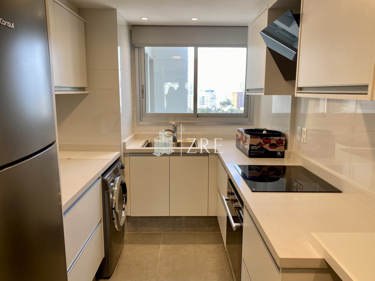 Apartamento ID.311 - Venta dos dormitorios playa mansa Punta del Este