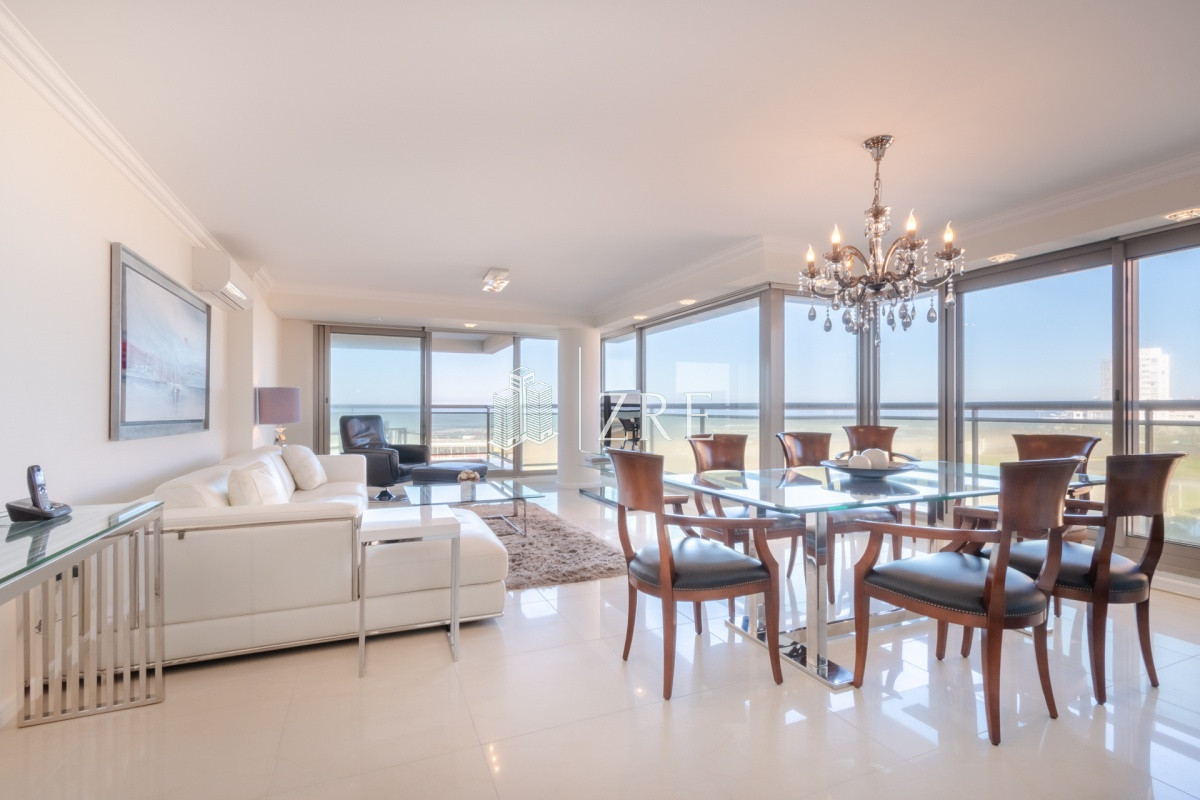Apartamento ID.513 - Venta apartamento Imperiale II tres dormitorios y servicio playa brava Punta del Este