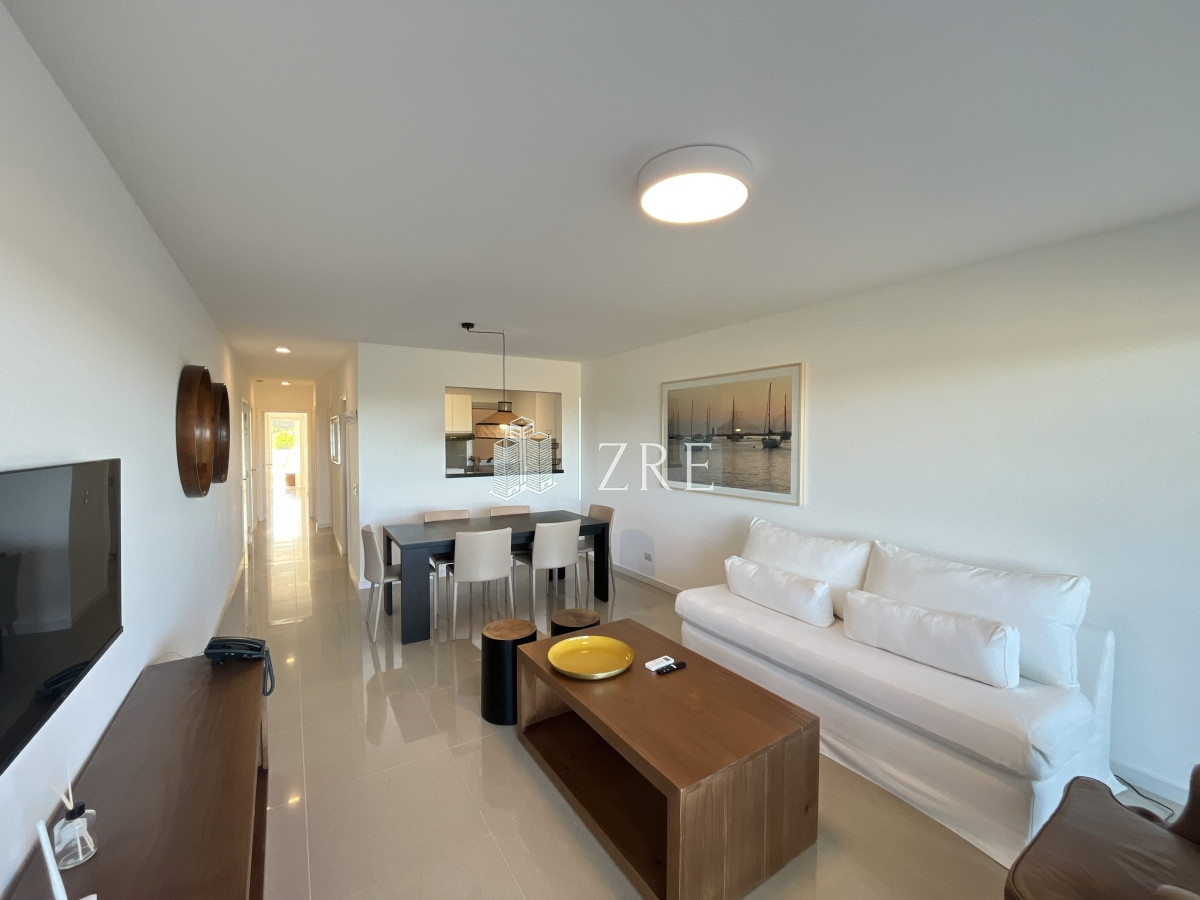 Apartamento ID.233 - Venta apartamento 3 dormitorios playa brava Punta del Este 