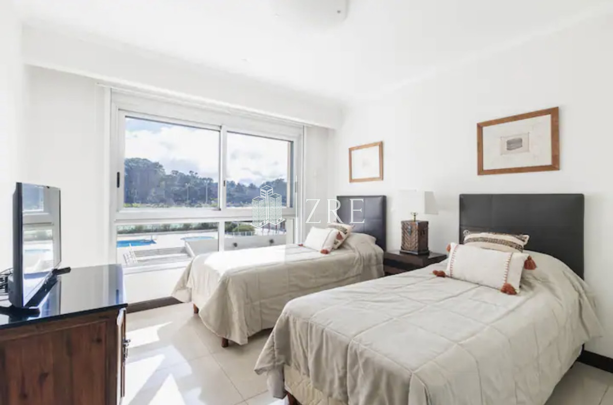 Apartamento ID.719 - Alquiler apartamento en Punta del Este con espectacular vista al Mar - 4 dormitorios