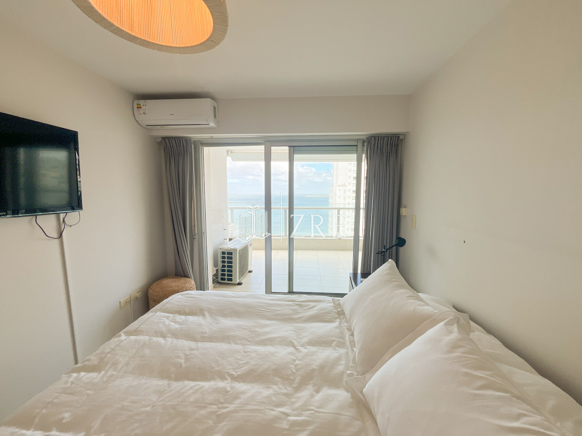 Apartamento ID.931 - Alquiler temporal, apartamento 2 dormitorios. Playa mansa, Punta del Este. 