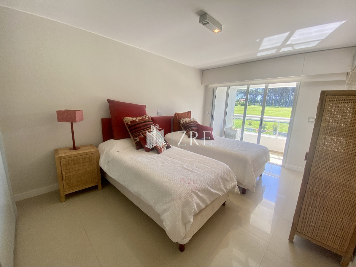 Apartamento ID.256 - Venta apartamento frente al mar 3 dormitorios
