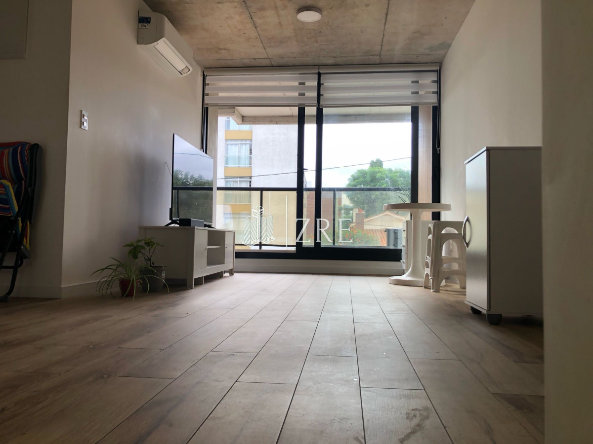 Apartamento ID.631 - Venta apartamento dos dormitorios primera linea, Mansa. Punta Del Este.