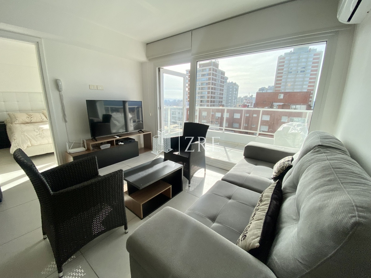 Apartamento ID.294 - Venta 2 dormitorios península Punta del Este.