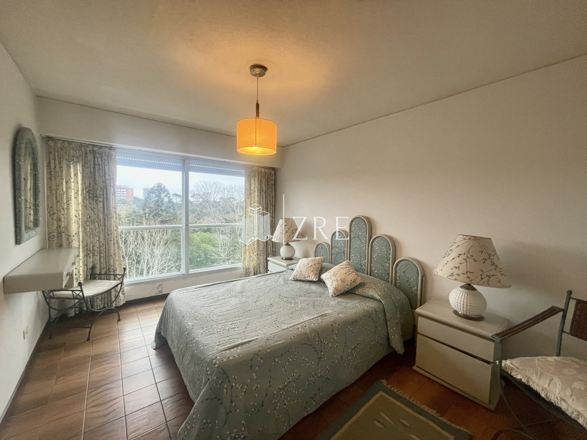 Apartamento ID.190 - Alquiler Departamento - 2 Dormitorios - Roosevelt 