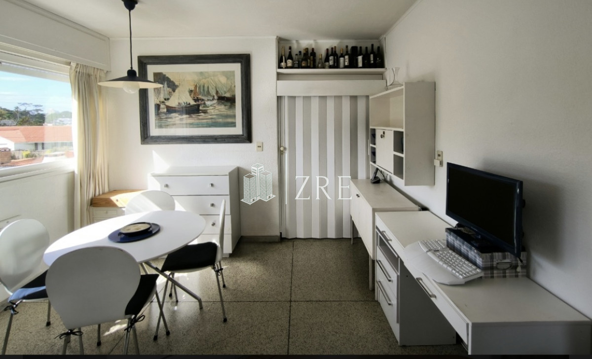 Apartamento ID.112 - Venta apartamento Punta del Este frente al mar