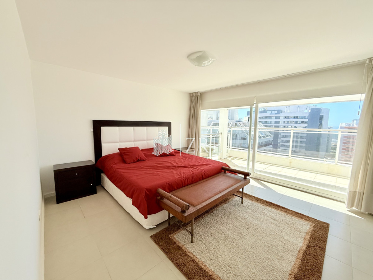 Apartamento ID.783 - Venta Penthouse 3 dormitorios Punta del Este