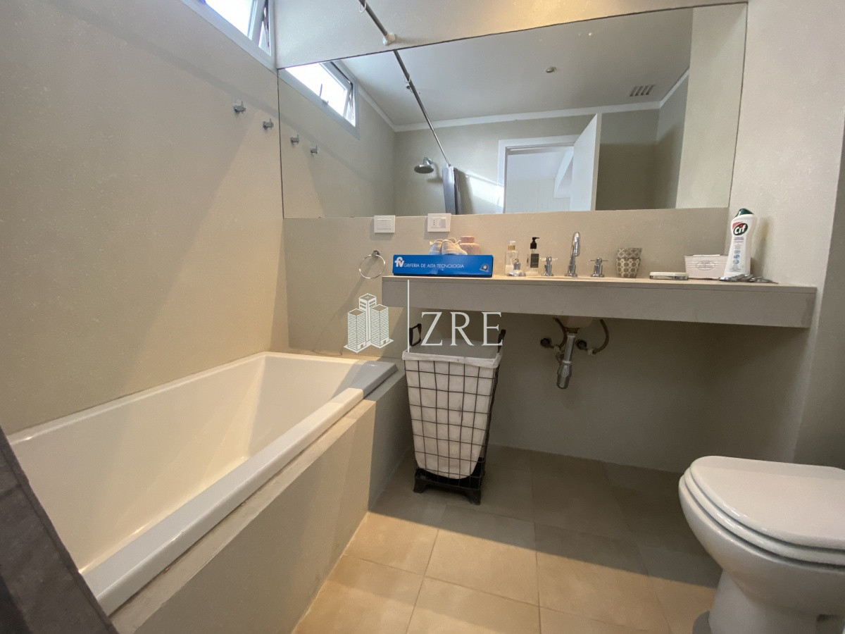 Apartamento ID.533 - Venta apartamento de 4 dormitorios Punta del Este