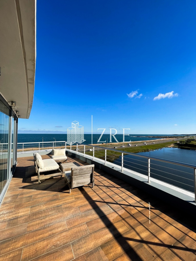 Apartamento ID.221 - Venta penthouse 3 dormitorios punta del este 