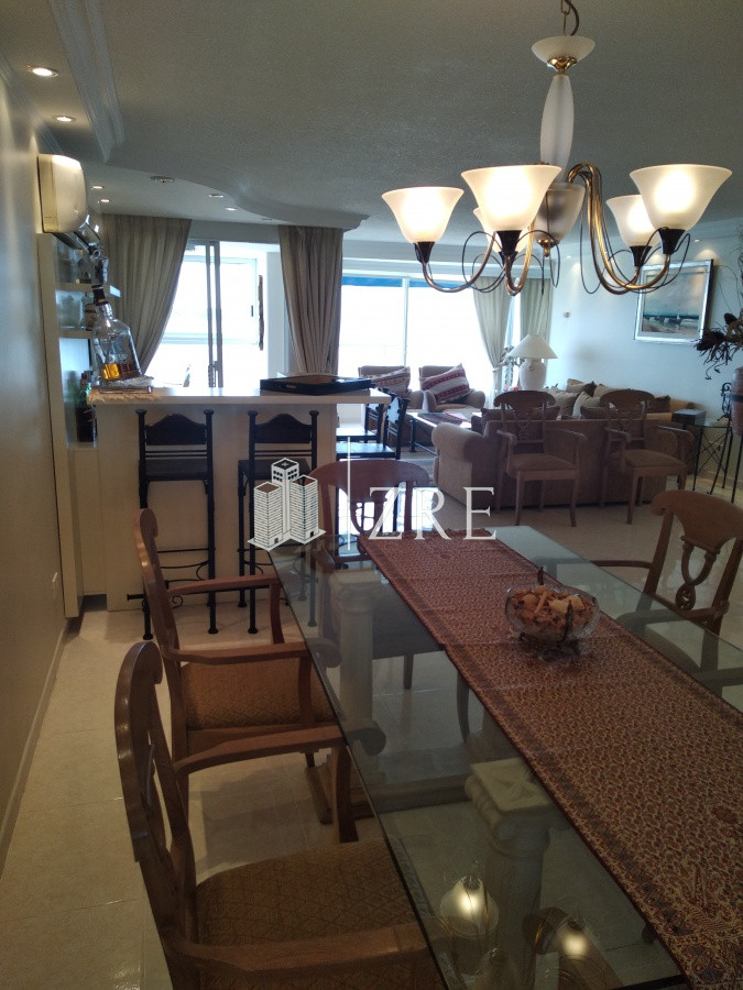 Apartamento ID.421 - Venta apartamento con vista al mar en playa mansa Punta del Este