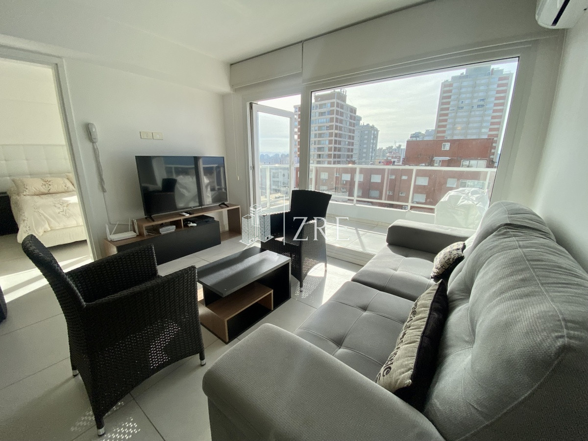 Apartamento ID.294 - Venta 2 dormitorios península Punta del Este.
