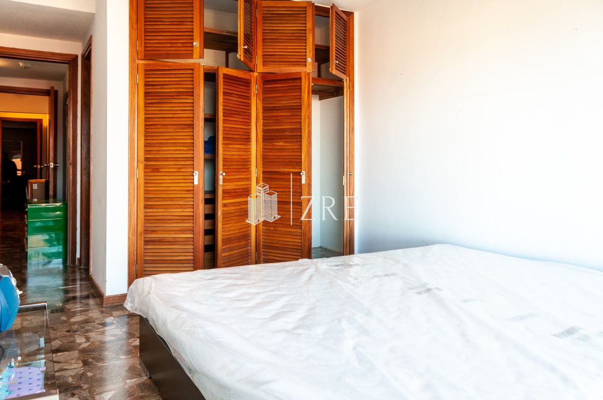 Apartamento ID.338 - Primera fila Playa Mansa, semipiso en Malecon.