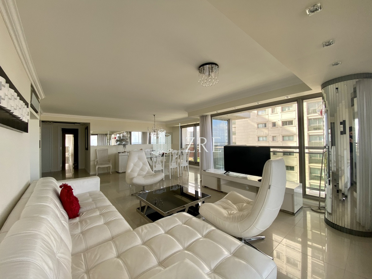 Apartamento ID.512 - Venta apartamento Imperiale, 3 dormitorios esquinero Punta del Este