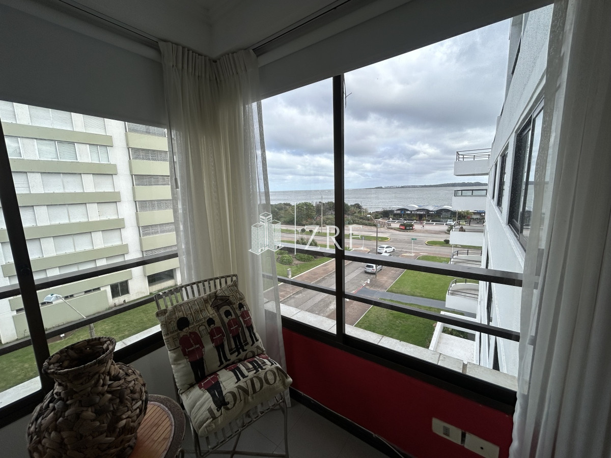 Apartamento ID.753 - Venta apartamento 3 dormitorios, Mansa, Punta del Este