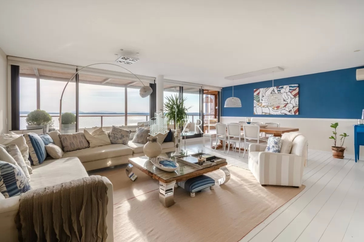 Apartamento ID.269 - Venta apartamento 3 dormitorios más dependencia Punta Ballena 