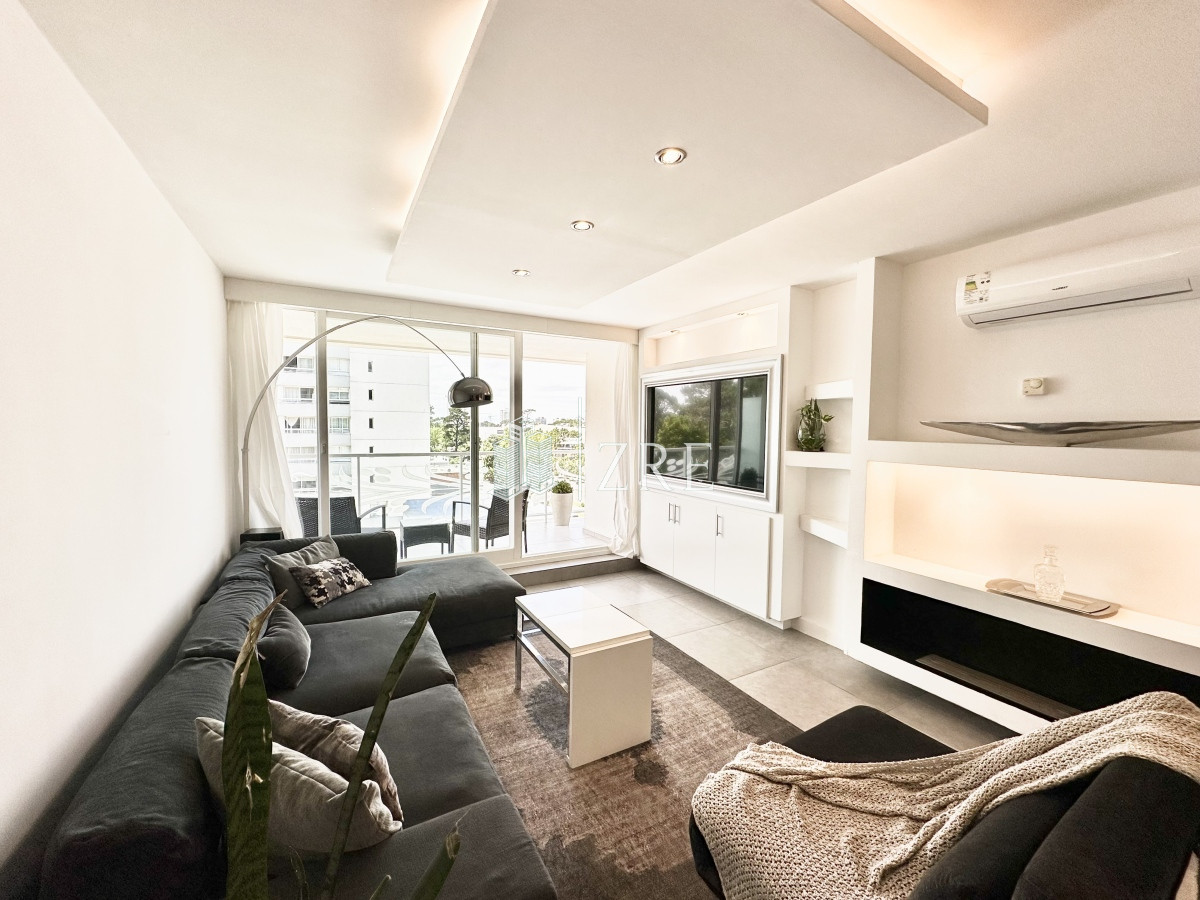 Apartamento ID.144 - Venta Departamento - 1 Dormitorio y medio - Punta Del Este 