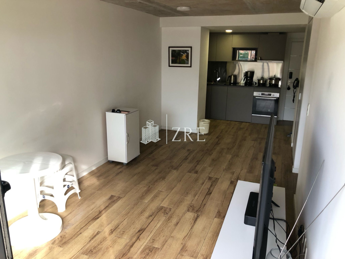 Apartamento ID.631 - Venta apartamento dos dormitorios primera linea, Mansa. Punta Del Este.