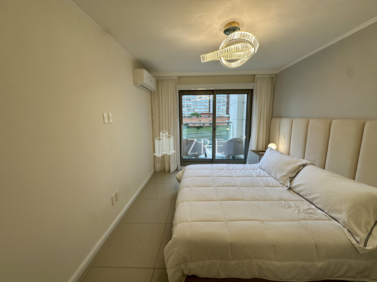 Apartamento ID.1366 - Venta apartamento 2 dormitorios. Imperiale, Punta del Este. 