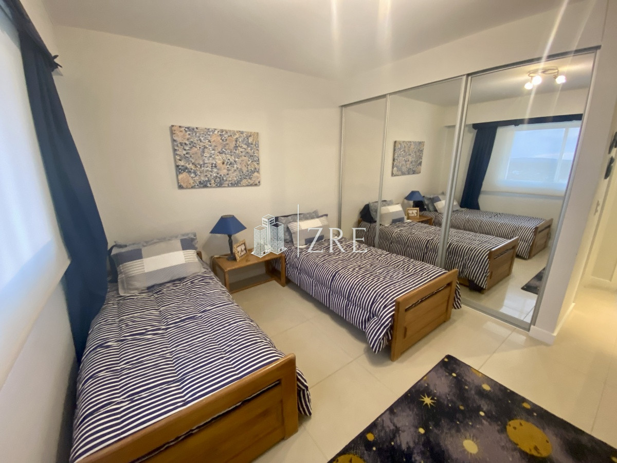 Apartamento ID.364 - Venta apartamento 4 dormitorios playa mansa Punta del Este