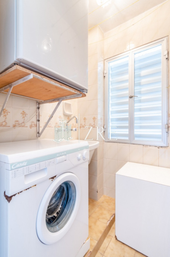 Apartamento ID.674 - Venta apartamento 3 dormitorios. Playa brava, Punta del Este. 