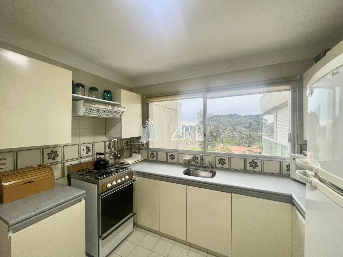 Apartamento ID.190 - Alquiler Departamento - 2 Dormitorios - Roosevelt 