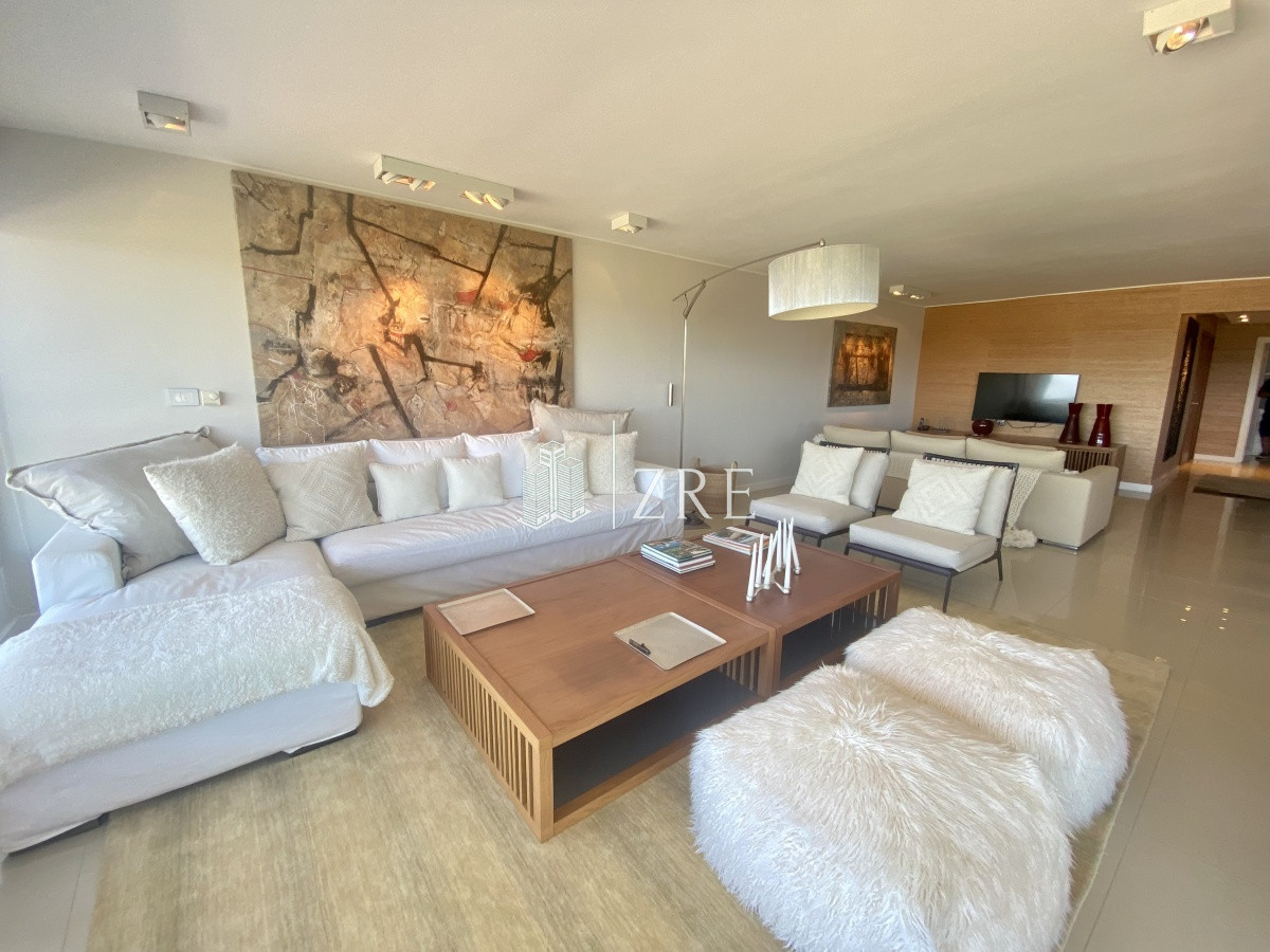 Apartamento ID.256 - Venta apartamento frente al mar 3 dormitorios