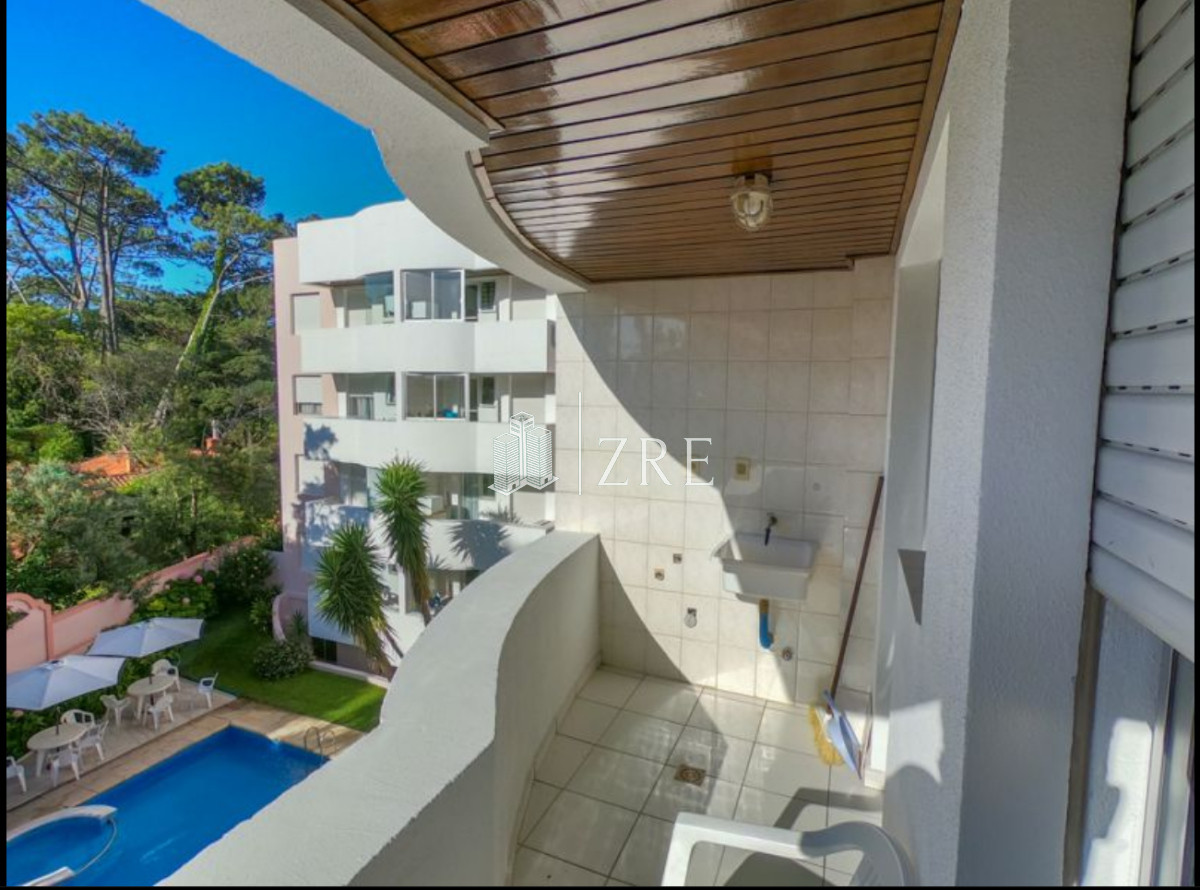 Apartamento ID.614 - Venta apartamento 3 dormitorios. Playa mansa, Punta del Este 