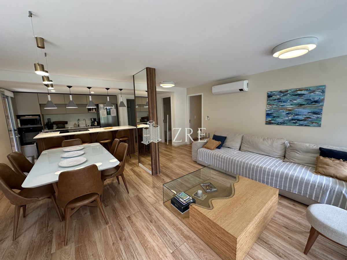 Apartamento ID.661 - Venta apartamento 3 dormitorios. Playa mansa, Punta del Este. 