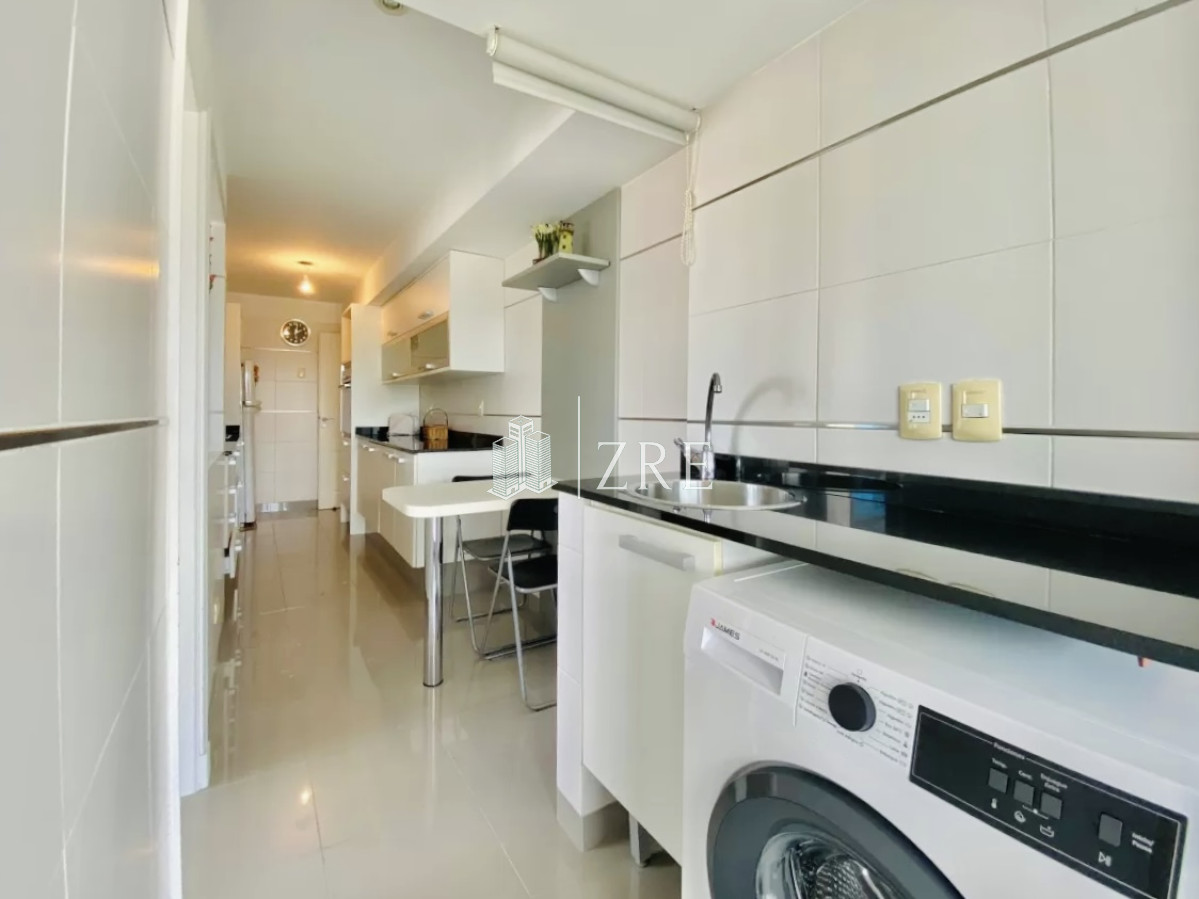Apartamento ID.903 - Apartamento en Venta de tres dormitorios, Punta del Este 