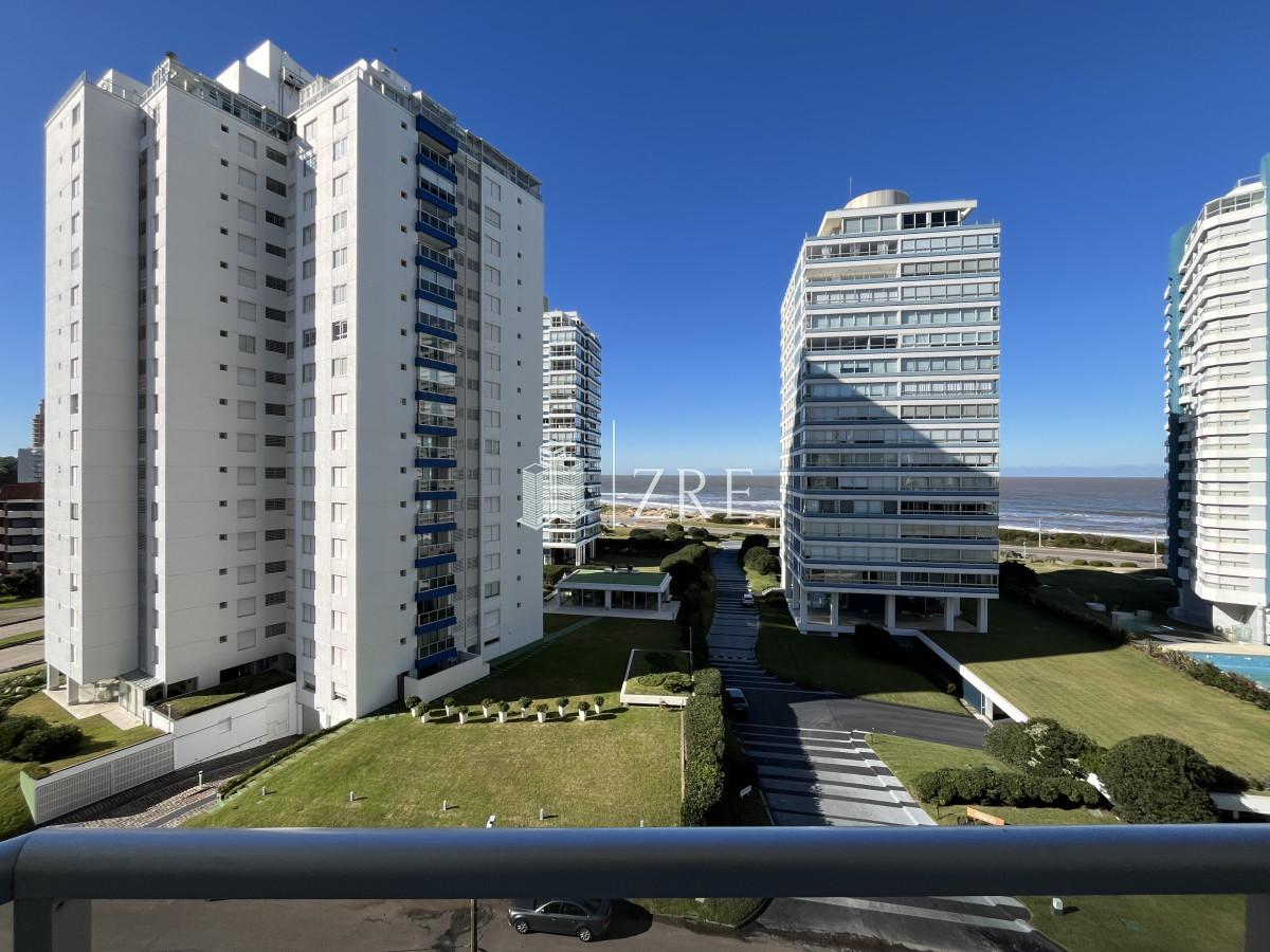 Apartamento ID.556 - Venta apartamento, Punta del Este, playa brava