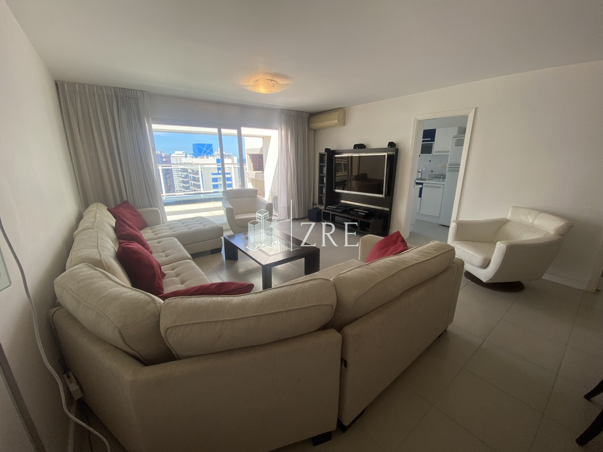 Apartamento ID.783 - Venta Penthouse 3 dormitorios Punta del Este