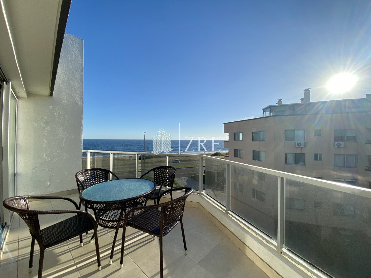Apartamento ID.374 - Venta apartamento Penthouse primera linea de Playa Mansa!