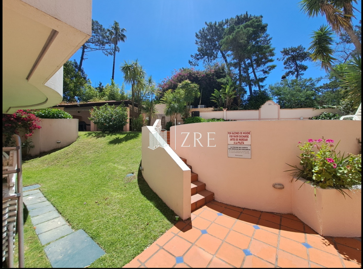 Apartamento ID.614 - Venta apartamento 3 dormitorios. Playa mansa, Punta del Este 