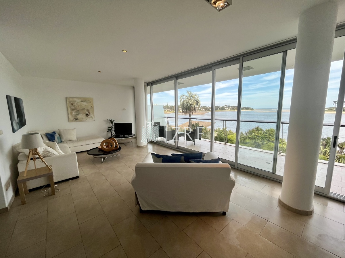 Apartamento ID.534 - Venta apartamento 3 dormitorios. La barra, Punta del Este 
