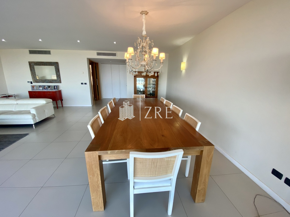 Apartamento ID.341 - Venta apartamento 4 dormitorios, playa brava Punta del Este 