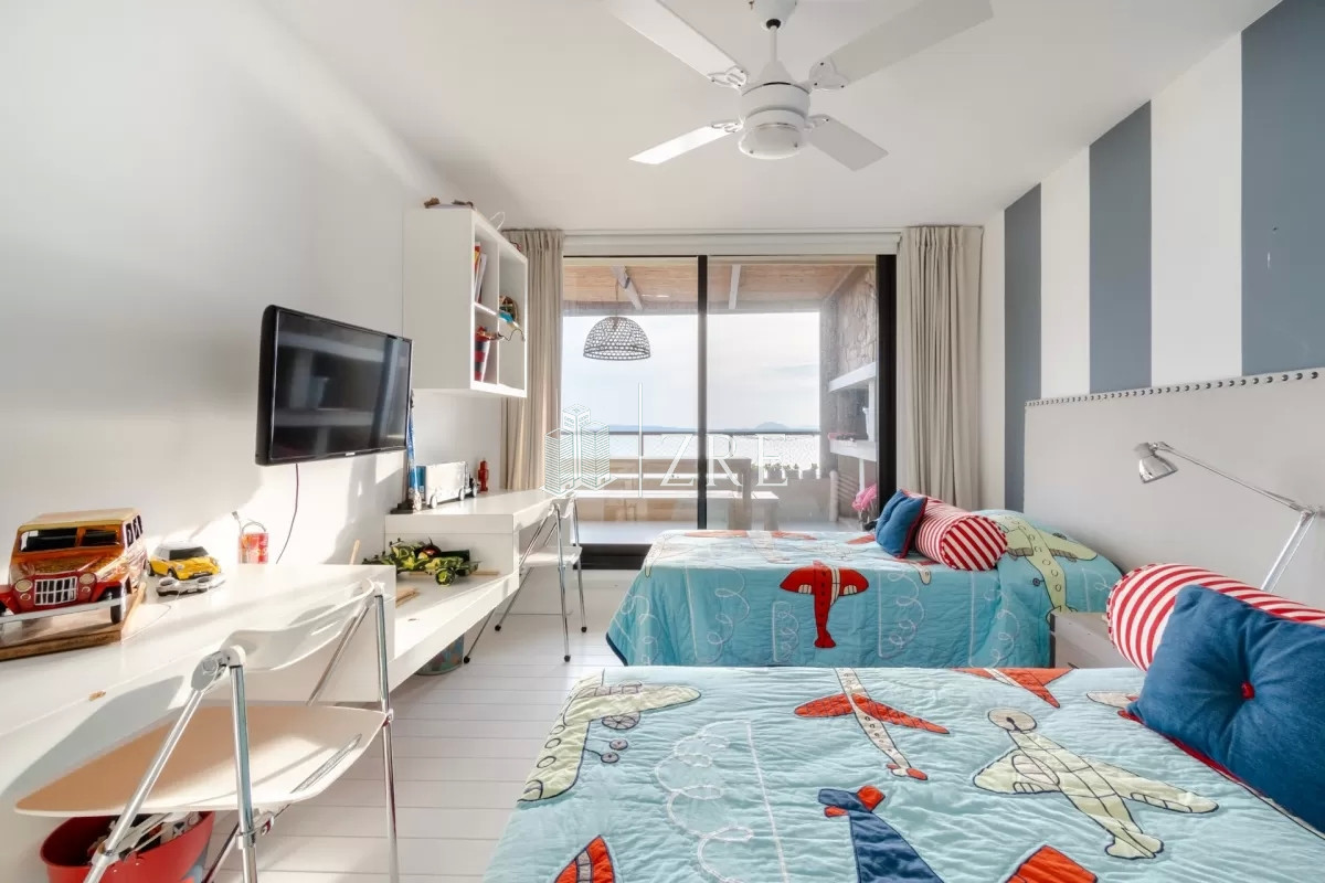 Apartamento ID.269 - Venta apartamento 3 dormitorios más dependencia Punta Ballena 