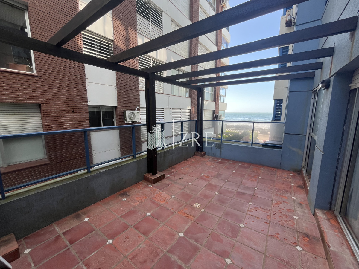 Apartamento ID.704 - Venta apartamento en Plena Península De Punta Del Este