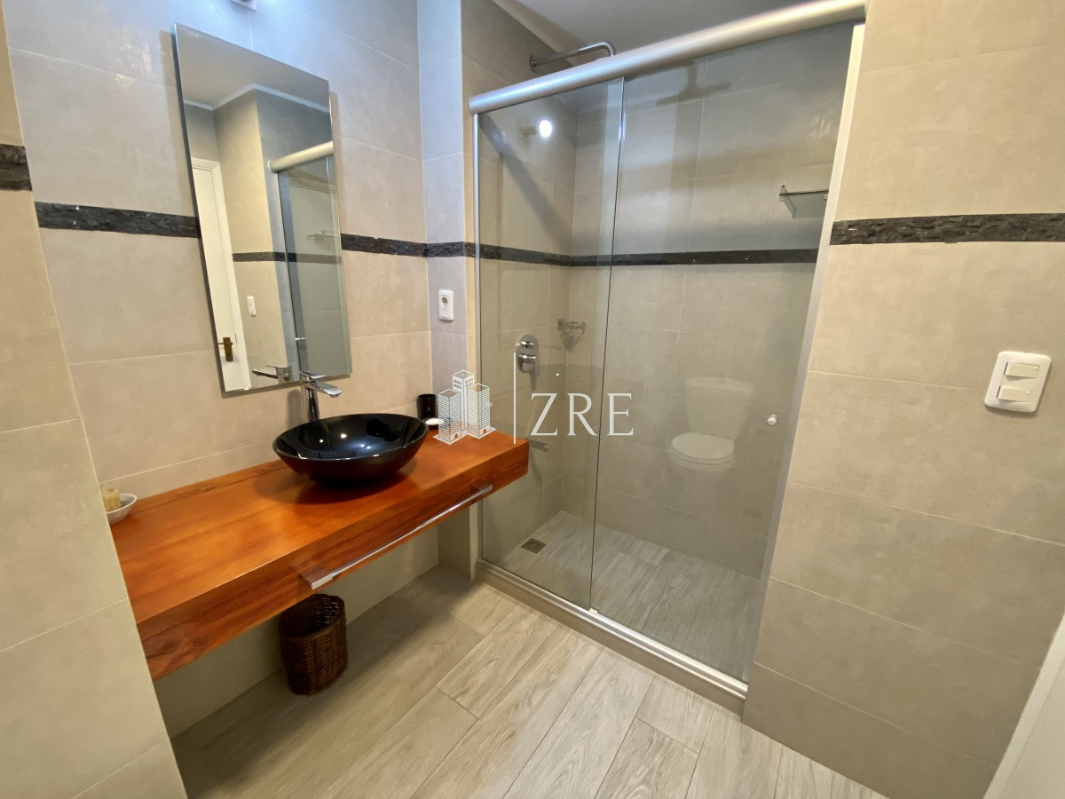 Apartamento ID.349 - Venta Apartamento 3 dormitorios en península Punta del Este 