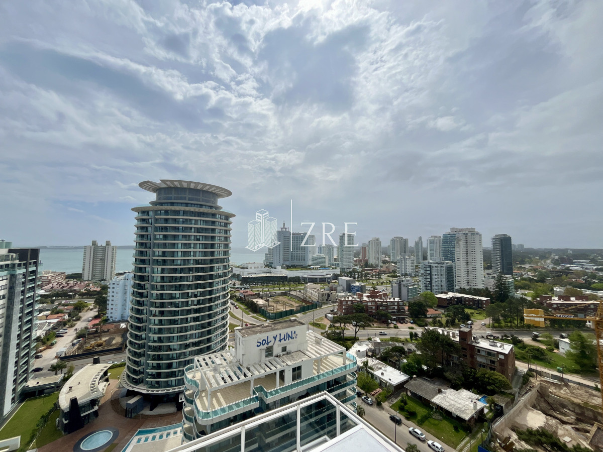 Apartamento ID.695 - Venta apartamento penthouse 3 dormitorios. Playa brava, Punta del Este 