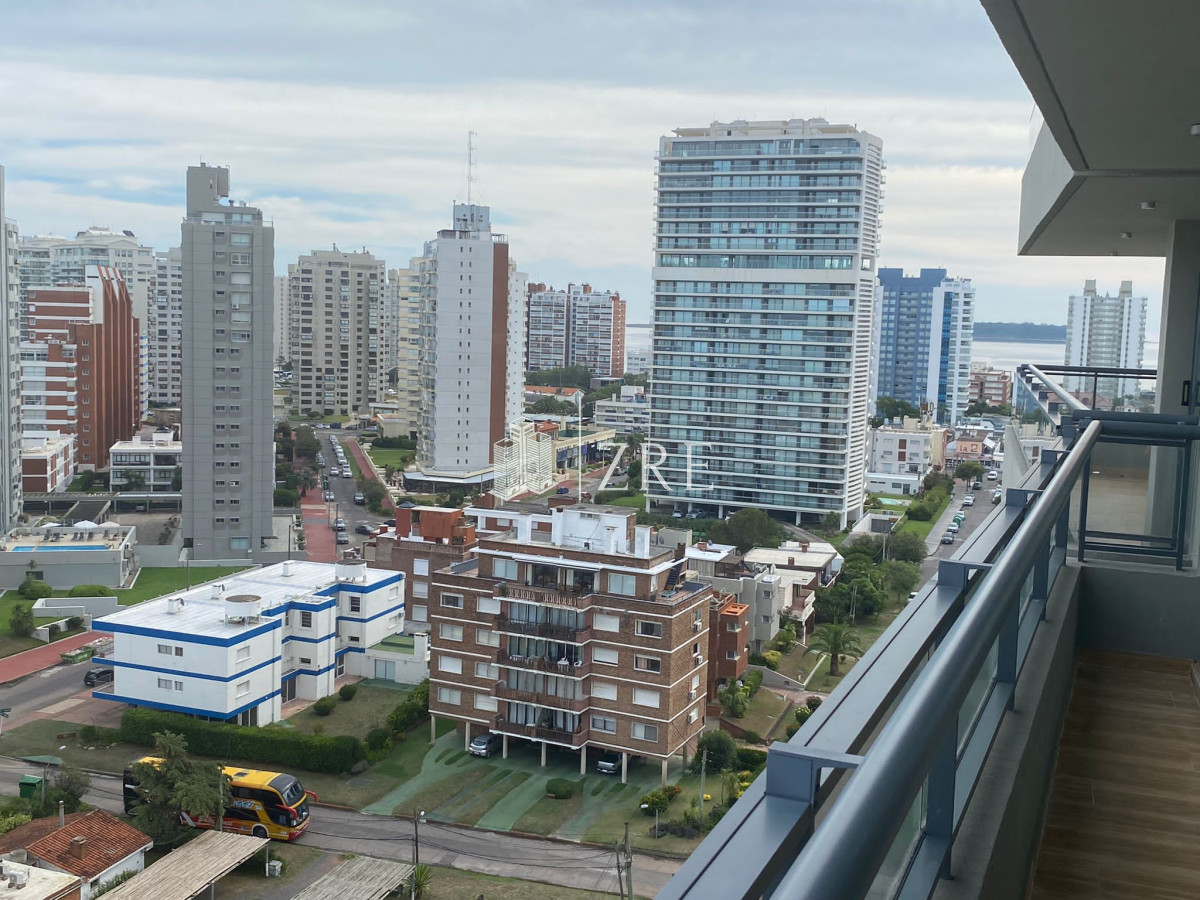 Apartamento ID.202 - Venta apartamento 2 dormitorios Punta del Este