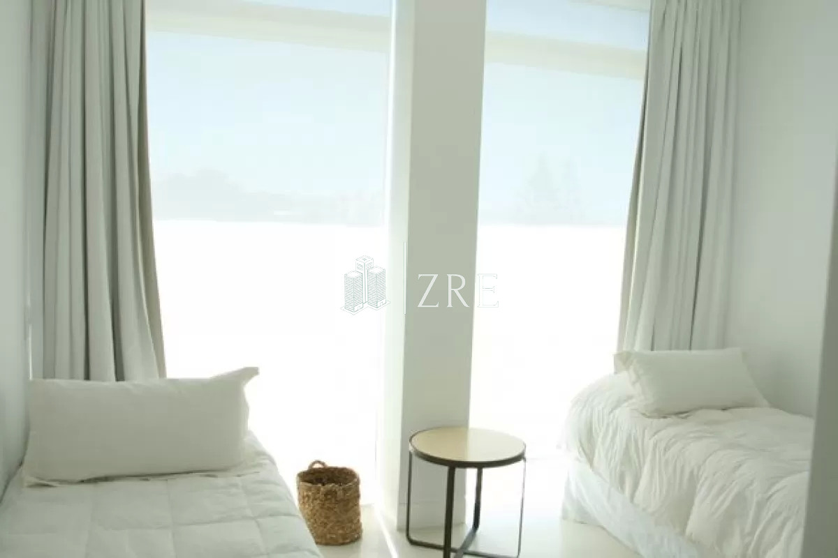 Apartamento ID.908 - Venta apartamento 5 dormitorios playa brava Punta del Este 