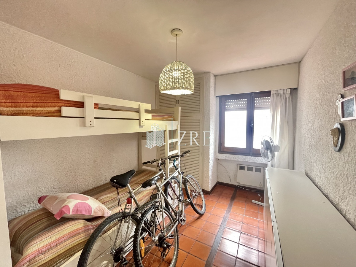 Apartamento ID.196 - Oportunidad Venta Departamento - 3 Dormitorios 2 Baños - Playa Mansa 