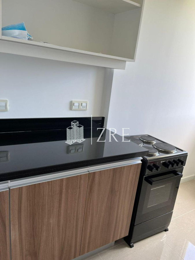 Apartamento ID.633 - Venta apartamento un dormitorio en Av. Roosevelt. Punta Del Este.