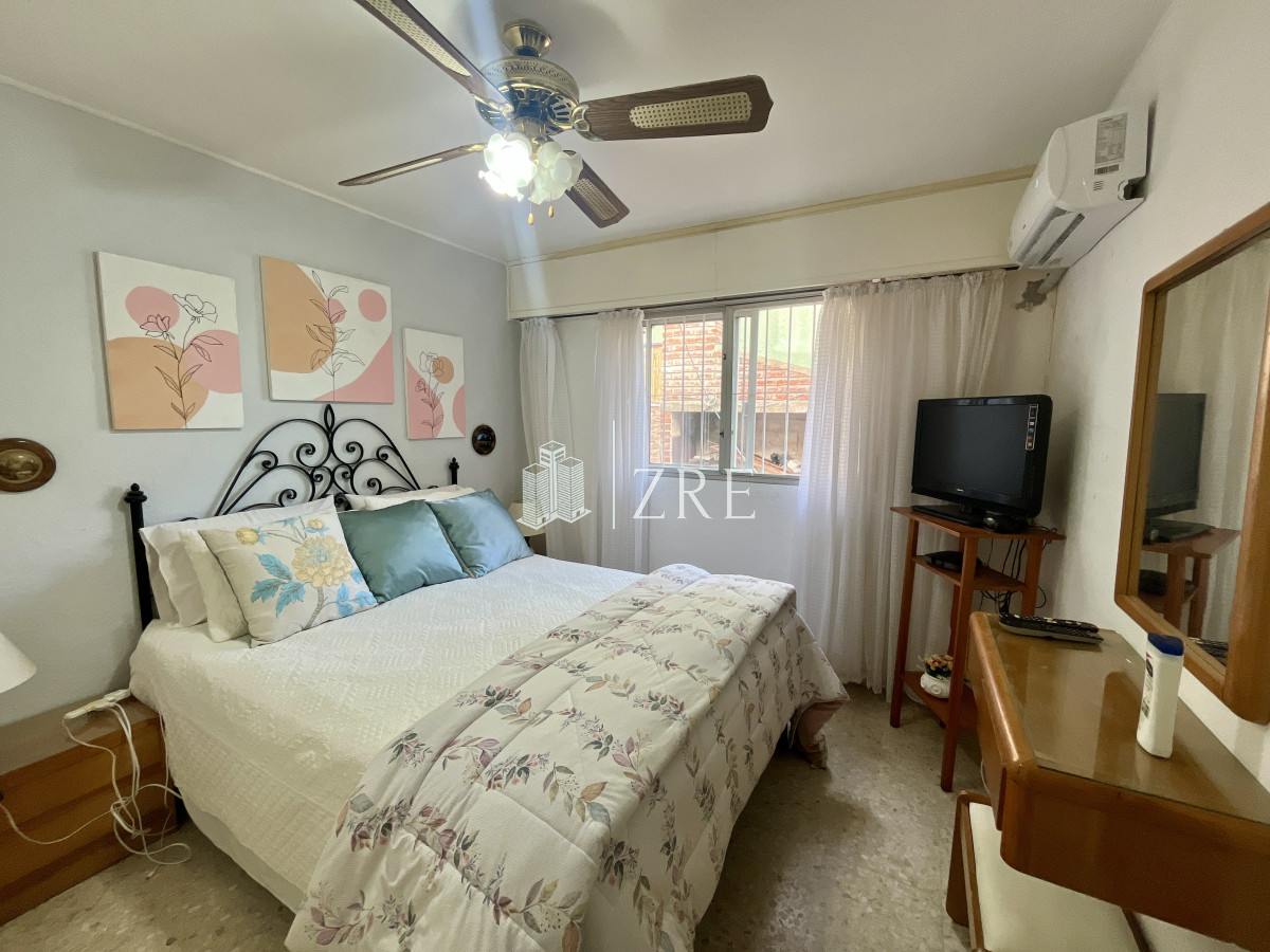 Apartamento ID.1037 - Venta apartamento 2 dormitorios. Península, Punta del Este. 