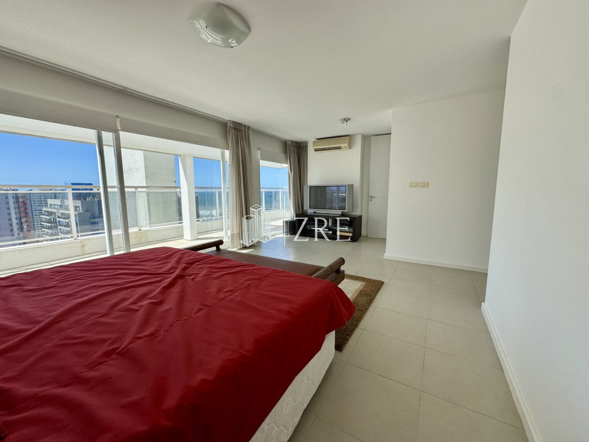 Apartamento ID.783 - Venta Penthouse 3 dormitorios Punta del Este